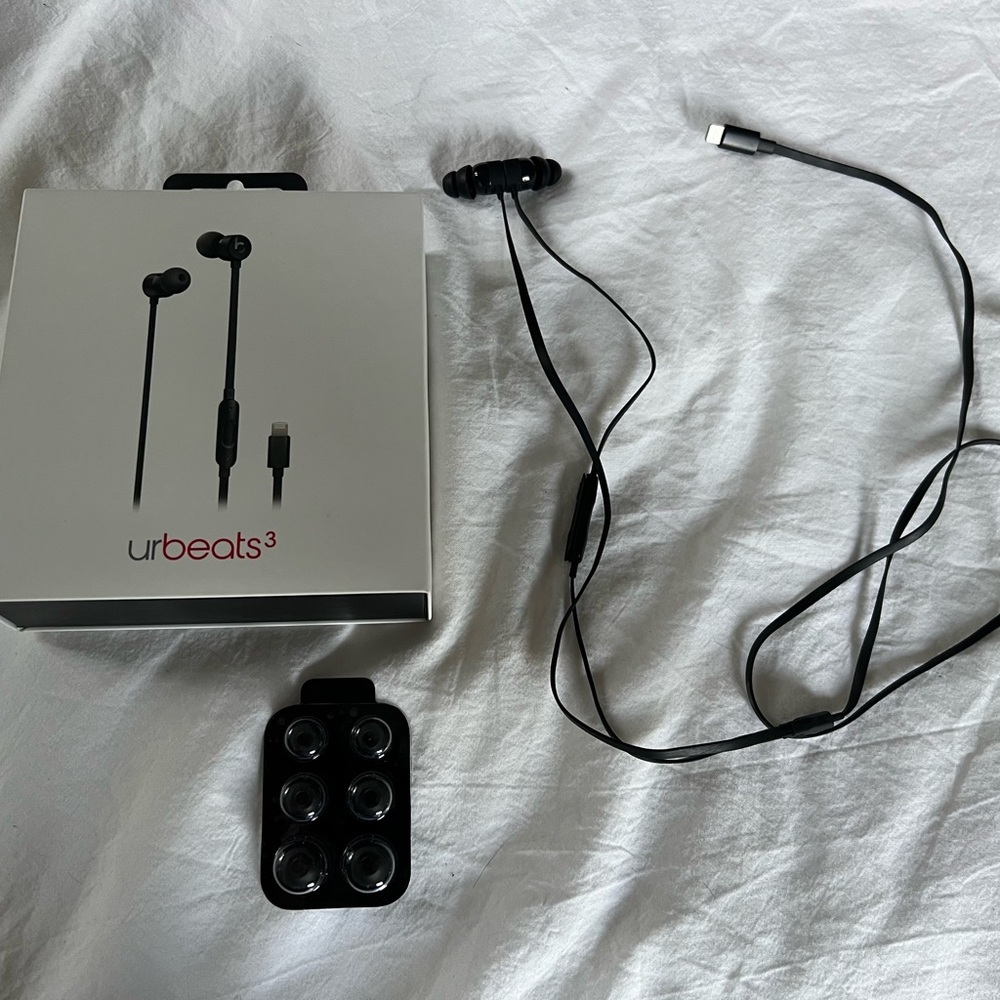 Beats by Dre urBeats3 Black Earbud Headphones